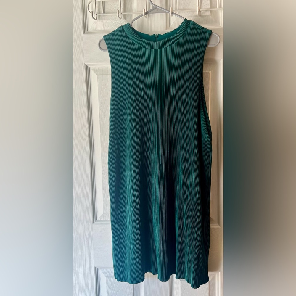 Elegant Green Pleated Sleeveless High Collar‎ Mini Dress Short